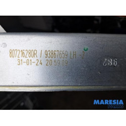 Renault - Trafic - Window mechanism 2-door, front left