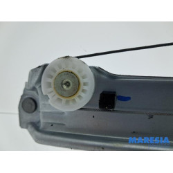 Renault - Trafic - Fenstermechanik 2-türig rechts vorne