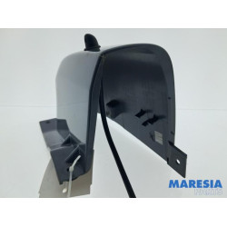 Renault - Trafic - C-stijl afdekkap rechts