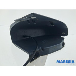 Renault - Trafic - C-stijl afdekkap rechts