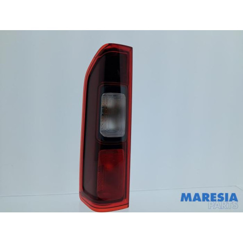 Renault - Trafic - Achterlicht links