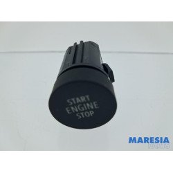 Renault - Trafic - Engine management computer