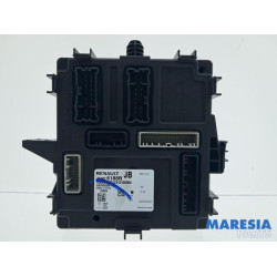 Renault - Trafic - Engine management computer