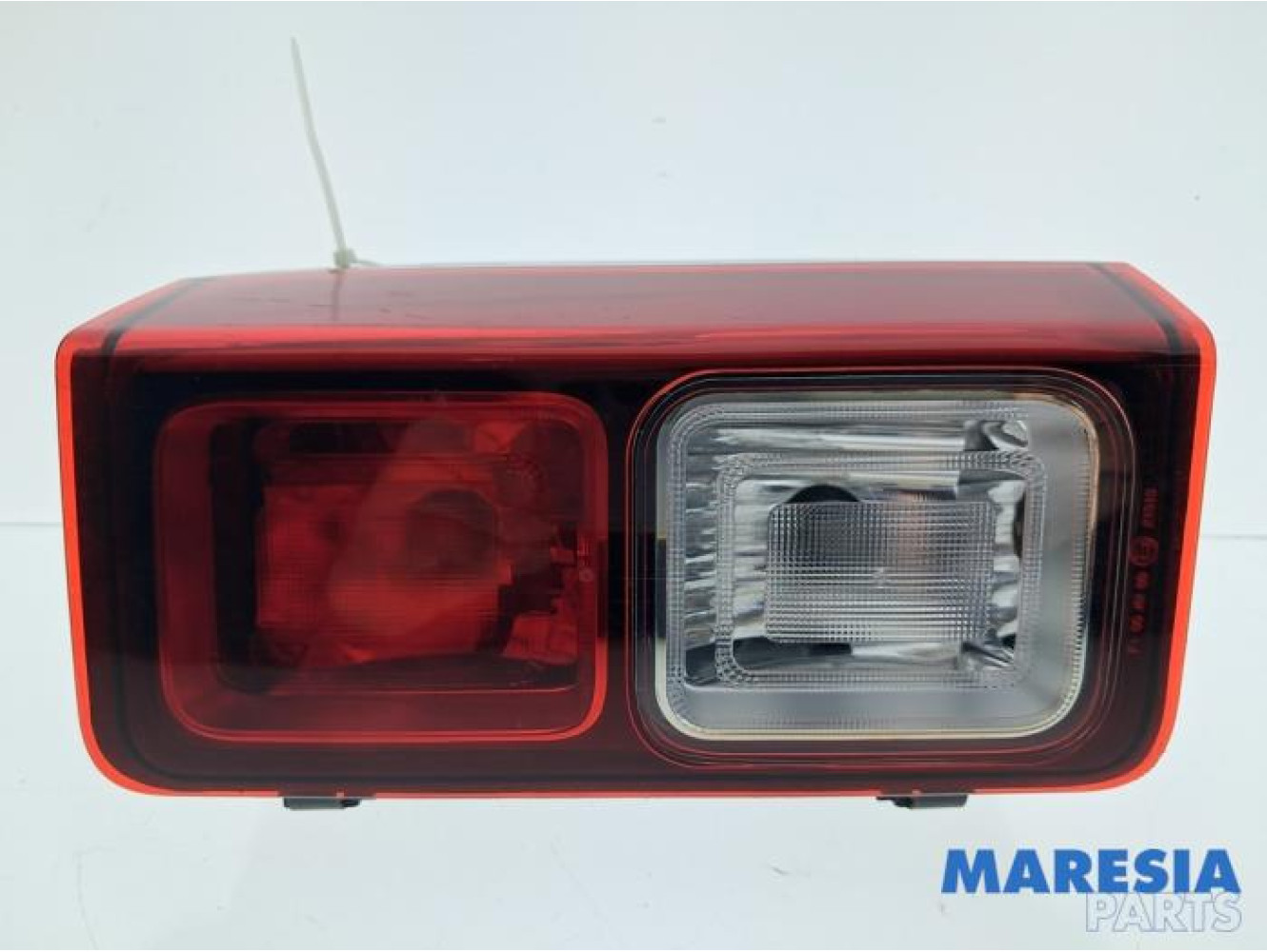 Renault - Trafic - Feu arrière gauche