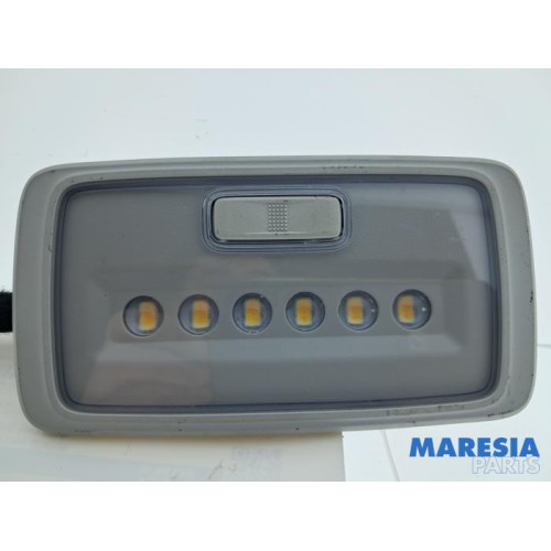 Renault - Trafic - Binnenverlichting achter