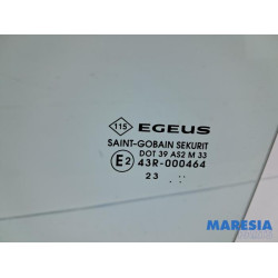 Renault - Trafic - Driehoeks Ruit links-voor