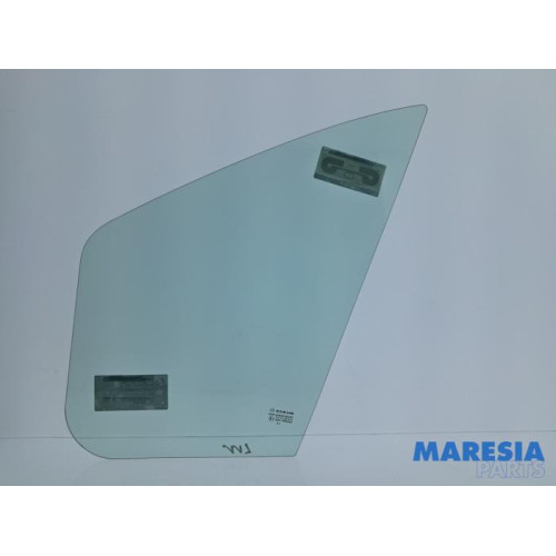 Renault - Trafic - Quarter light, front left