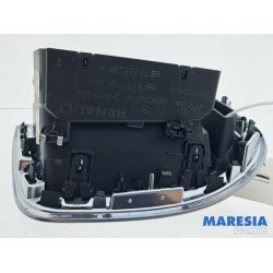 Renault - Trafic - Grille aération tableau de bord