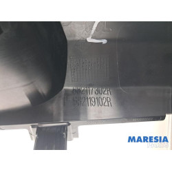 Renault - Trafic - Armaturenbrett Teil