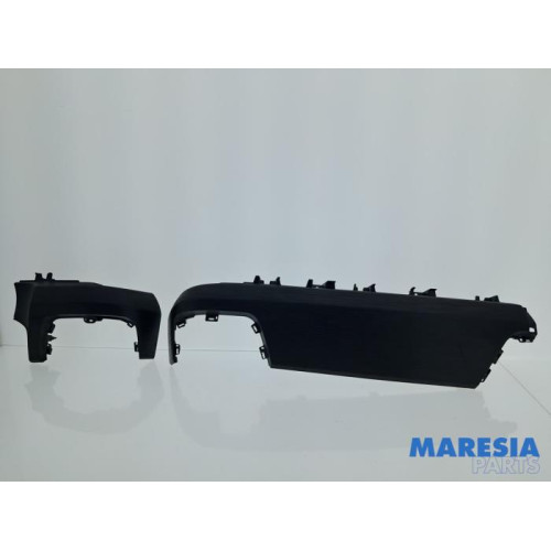 Renault - Trafic - Armaturenbrett Teil