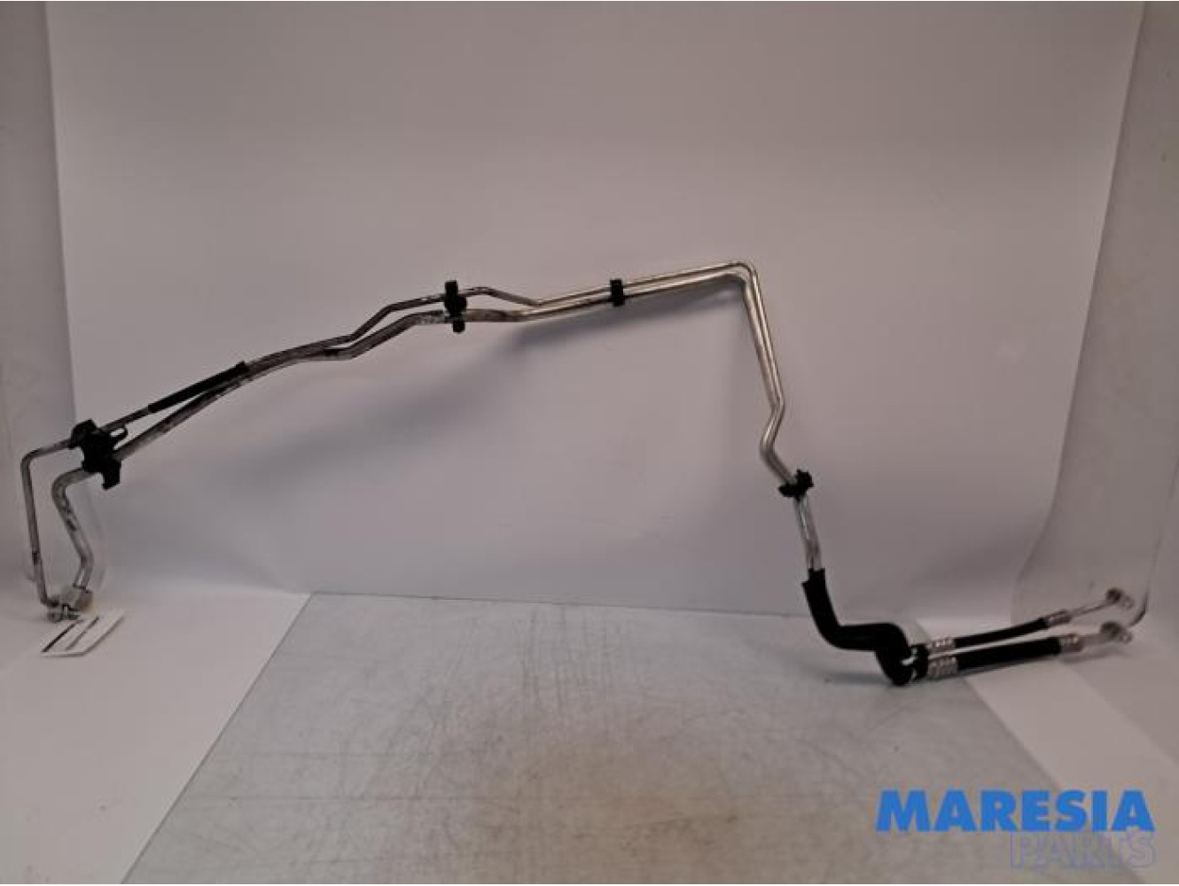 Opel - Vivaro - Tuyau clim