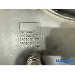 Renault - Twingo - Tank