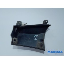Renault - Megane Scenic - Rear bumper component, right