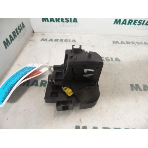 Renault - Megane Scenic - Door lock mechanism 4-door, front left