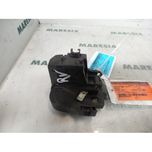 Renault - Megane Scenic - Front door lock mechanism 4-door, right