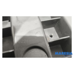 Renault - Clio - Bumper bottom