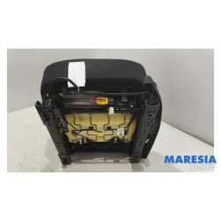 Renault - Clio - Seat, left