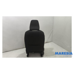 Renault - Clio - Seat, right