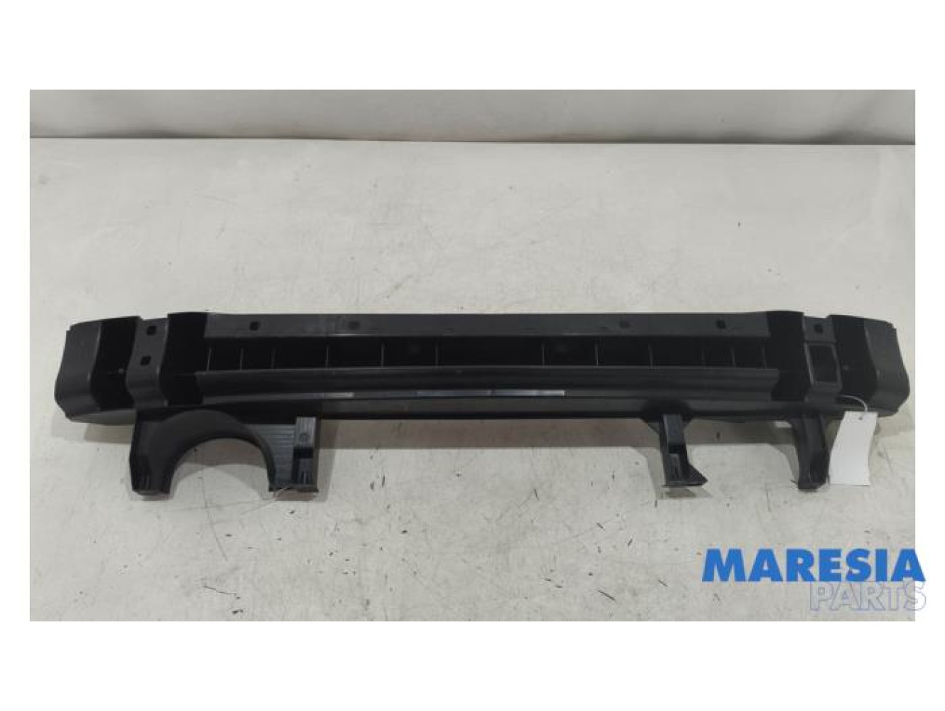 Renault - Clio - Rear bumper frame