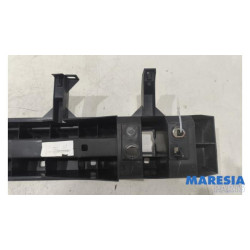 Renault - Clio - Rear bumper frame