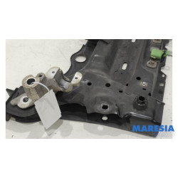 Renault - Megane - Faux châssis