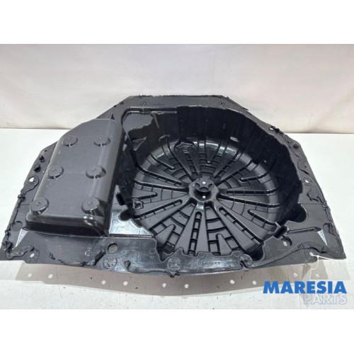 Renault - Megane - Reserveradkasten