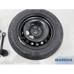 Renault - Grand Scenic - Krikset + reservewiel