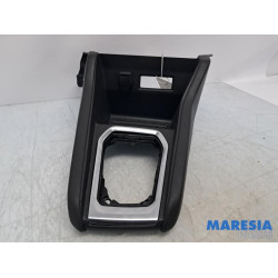 Renault - Clio - Console centrale