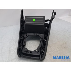 Renault - Clio - Console centrale