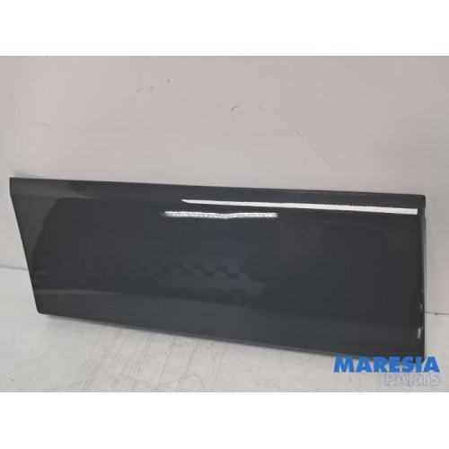 Renault - Trafic - Decorative strip