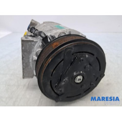 Renault - Trafic - Air conditioning pump