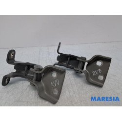 Renault - Trafic - Front door hinge, right