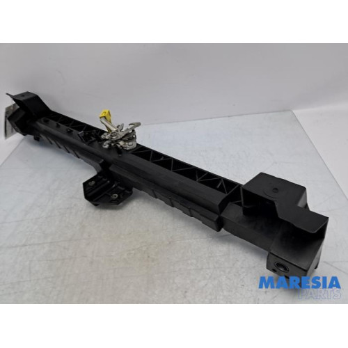 Citroen - Berlingo - Plaque de serrure avant