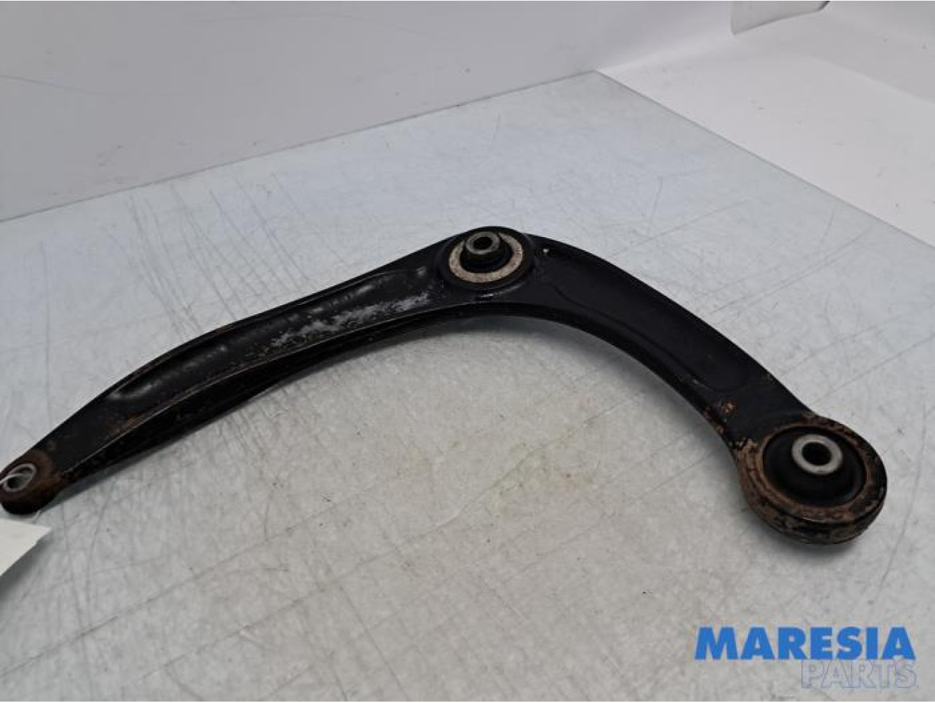 Citroen - Berlingo - Bras de suspension bas avant droit