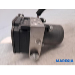 Renault - Clio - ABS Pomp