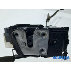 Renault - Twingo - Deurslot Mechaniek 4Deurs links-voor