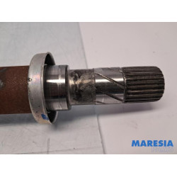 Renault - Clio - Front drive shaft, right