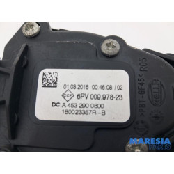 Renault - Twingo - Gaspedal