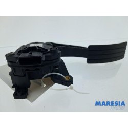 Renault - Twingo - Gaspedal