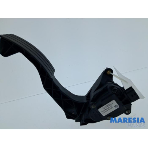 Renault - Twingo - Gaspedal