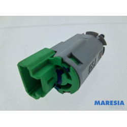 Renault - Twingo - Bremslicht Schalter