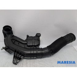 Renault - Trafic - Air intake hose