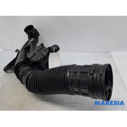 Renault - Trafic - Air intake hose