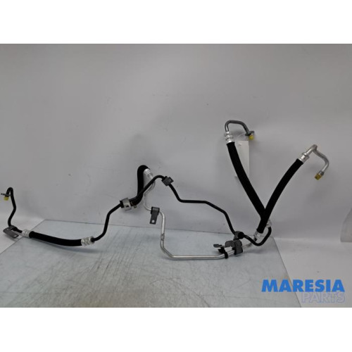 Renault - Trafic - Stuurbekrachtiging Leiding