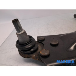 Renault - Clio - Bras de suspension bas avant droit