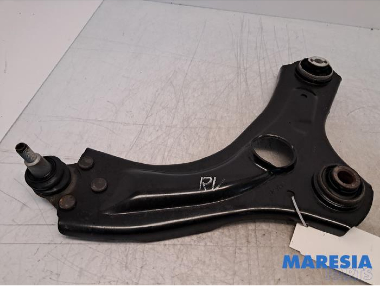 Renault - Clio - Bras de suspension bas avant droit