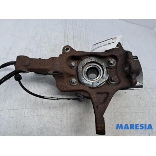 Renault - Trafic - Fusee links-voor