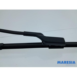 Renault - Clio - Ruitenwisserarm voor