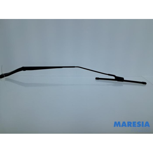 Renault - Clio - Scheibenwischerarm vorne