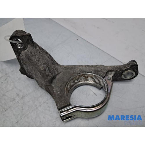 Renault - Trafic - Motorsteun